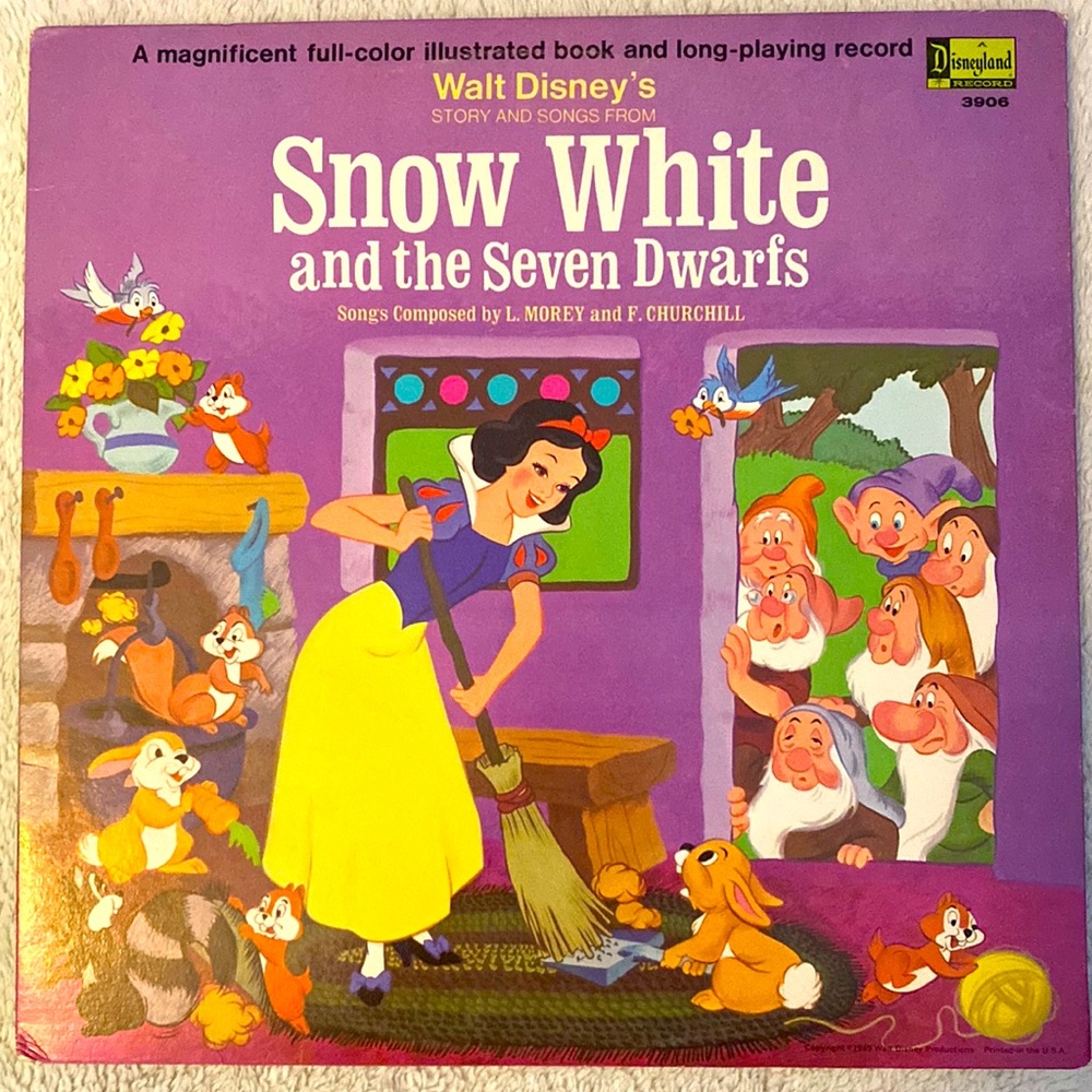 Disneyland record and storybook of Snow White.